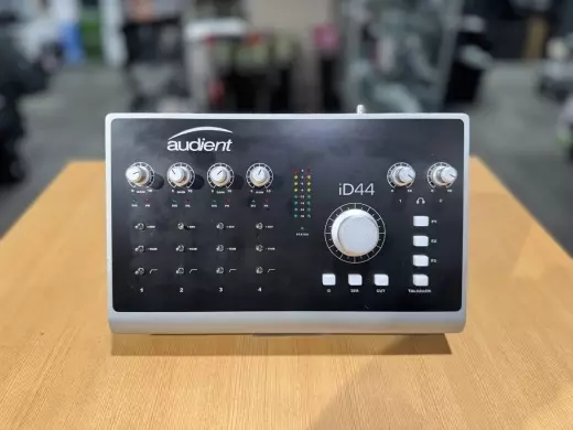 Audient ID44 20-In 20 Out Desktop Audio Interface 2