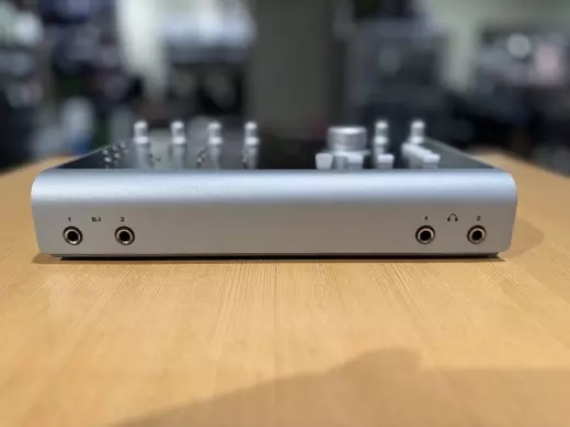 Audient ID44 20-In 20 Out Desktop Audio Interface 5