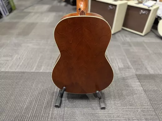 La Patrie Guitars - LP45426 2
