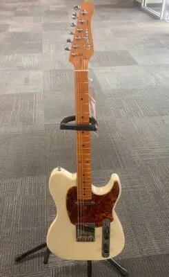 Godin Guitars - G52349