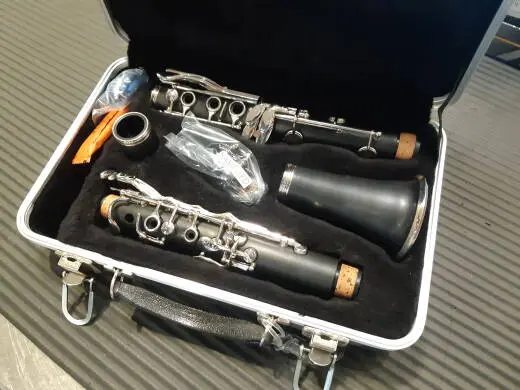 Selmer - CL301 Clarinet