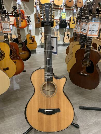 Store Special Product - Taylor Guitars - 652CE B.E. NAT
