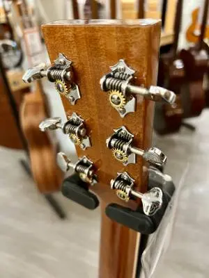 Larrivee L-44 Lefty 2