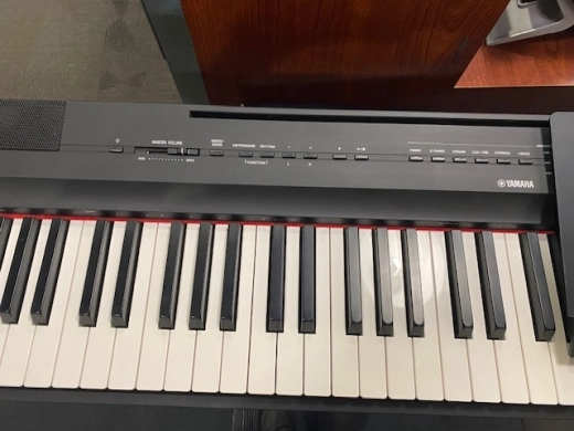 Yamaha - P125 B 3