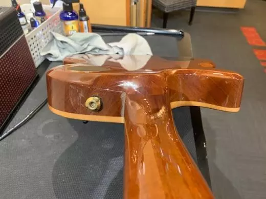 Carvin SH550 Semi-Hollow 2