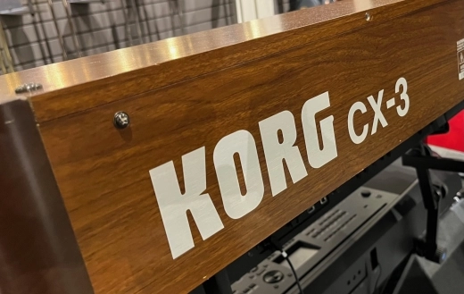 Korg CX3 Combo Organ 4