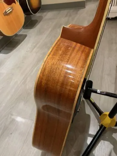 LARRIVEE SPRUCE MAHOGANY LEFT HANDED 2