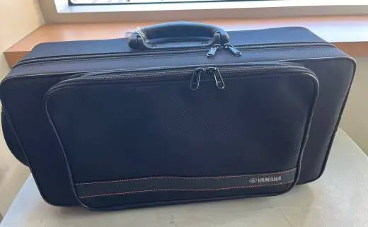 Yamaha Trumpet Outfit - YTR3335 2