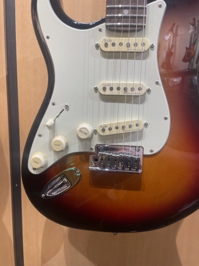 Fender - 011-8132-712 3