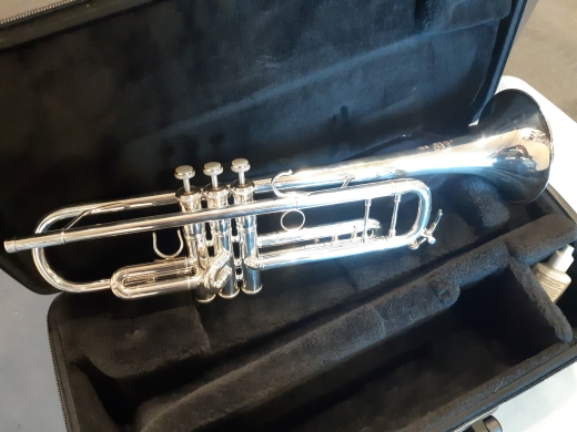 Yamaha Band - YTR9335NYSIII Professional Trumpet