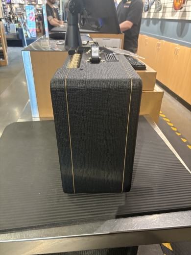 Store Special Product - Vox - AC10C1