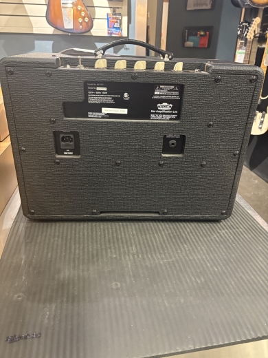Store Special Product - Vox - AC10C1