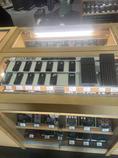 Behringer - FCB1010