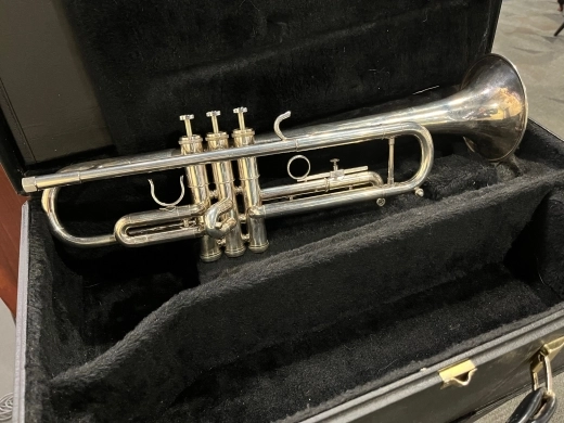 Getzen Eterna Trumpet Outfit 2