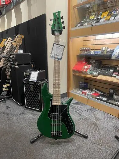 F Bass BN5