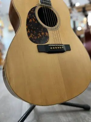 Larrivee L-03LEFT 2