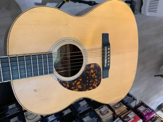 Larrivee L-03 Left Spruce Mahogany 2