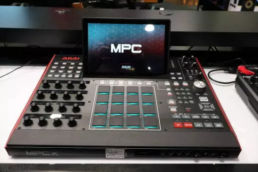 Akai - MPC X