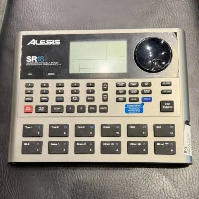 Alesis - SR-18