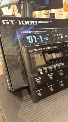 BOSS - GT-1000 2