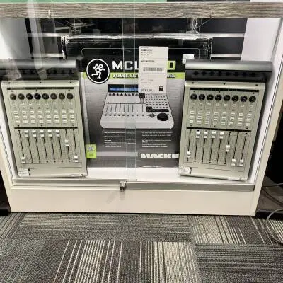 Mackie - MCU PRO