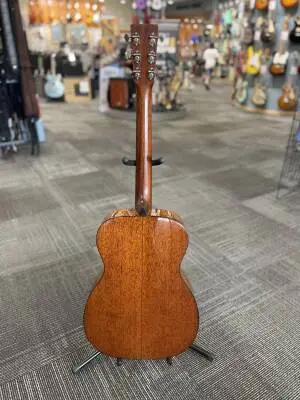 Martin Guitars - 00-18 2019 2