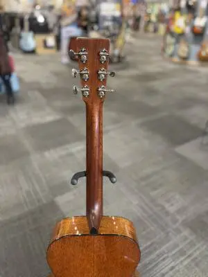 Martin Guitars - 00-18 2019 2