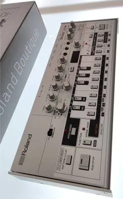 Roland - TB-03 2