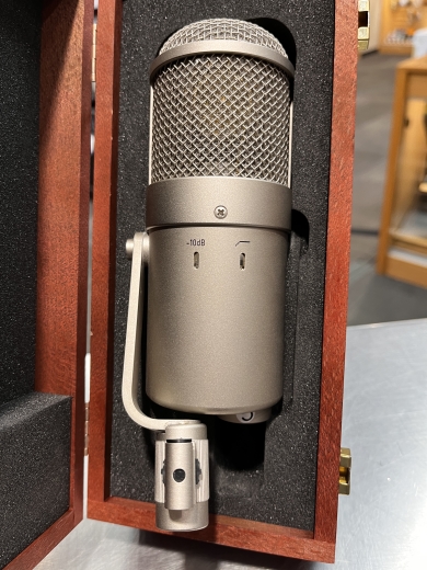 Store Special Product - Neumann - U47-FET