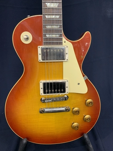 Gibson Custom Shop - Murphy Lab Ultra Lite Aged '58 Les Paul Std. - Washed Cherry Sunburst 2