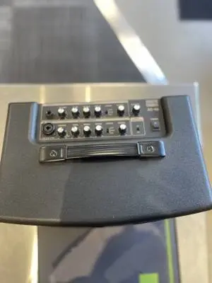 Roland - AC-40 2