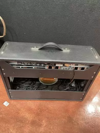 Fender - 021-7400-000 2