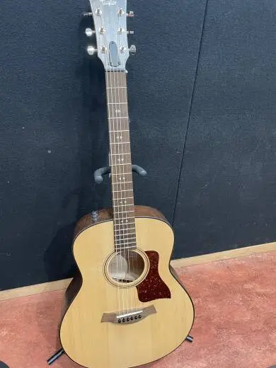 Store Special Product - Taylor Guitars - GTE URBAN ASH