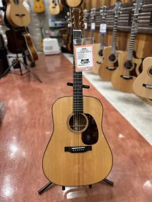 Martin Guitars - D-18 MOD DLX