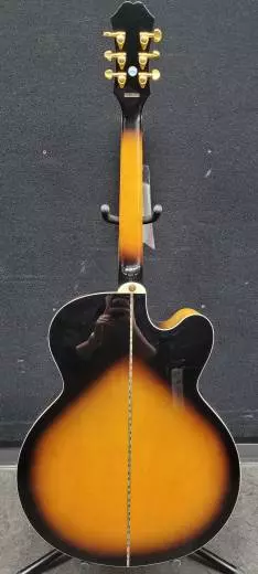 J-200 EC Studio Acoustic/Electric, Left Handed 2