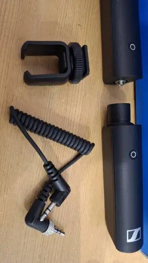 Sennheiser - PORTABLE INTRV 2