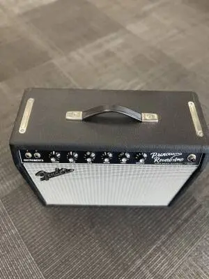 Fender - 217-2000-000 2