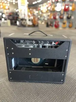 Fender - 217-2000-000 2