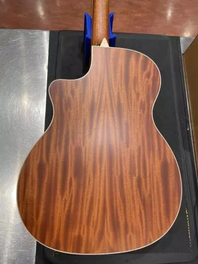 Larrivee - OMV-03E 2