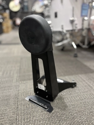 Yamaha - KP65 Kick Tower