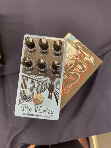 EarthQuaker Devices - EQDWAR2