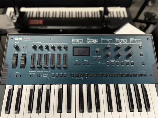 Korg - OPSIX 2