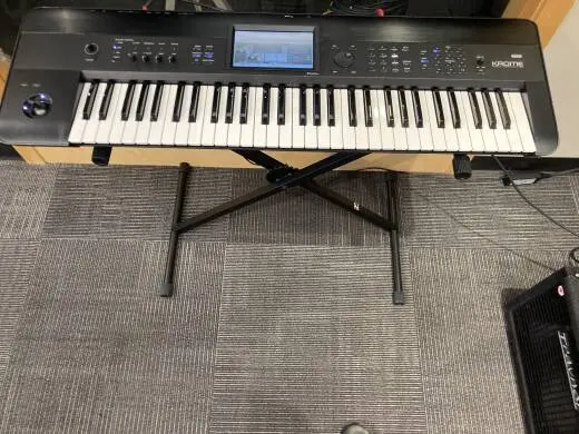 Korg - KROME-61 2