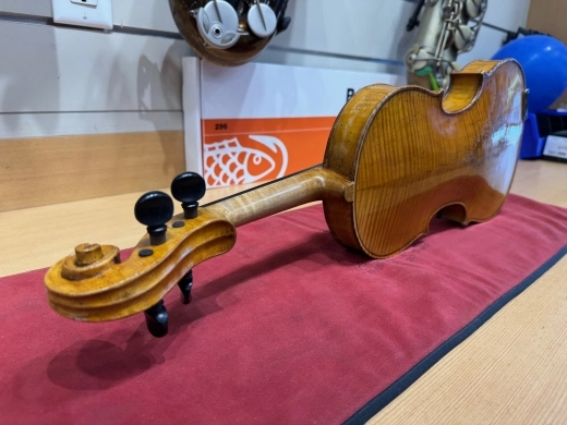 VIOLIN 8