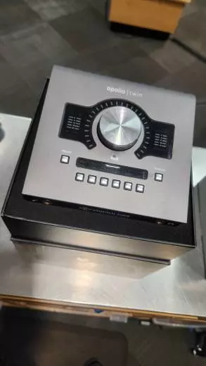 Universal Audio - UA-APLTWDII/HE 2