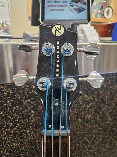 REVEREND DUB-KING BASS W/CASE 2