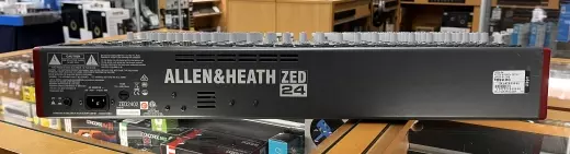 Allen & Heath - ZED-24 4