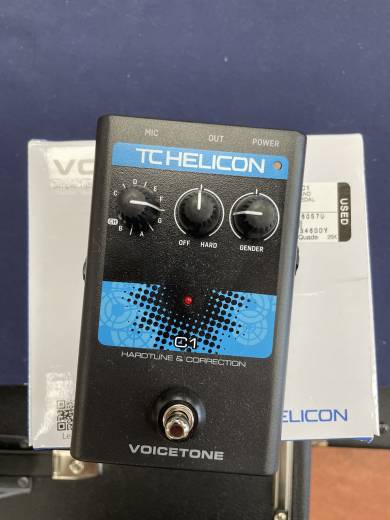 TC-Helicon VoiceTone C1 Hardtune And Correction Pedal | Long & McQuade