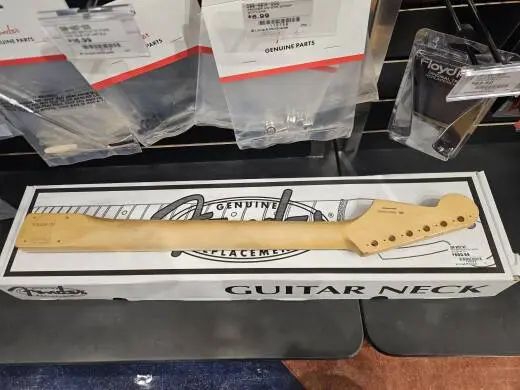 Fender - 099-9833-921 2