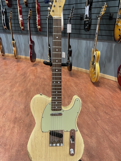 Store Special Product - Fender Custom Shop - 923-6081-209